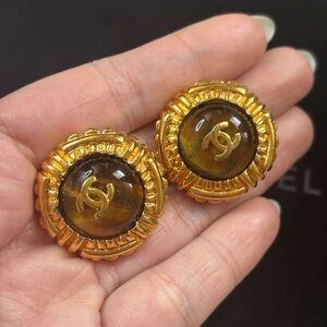 CC vintage 24k clip on earrings